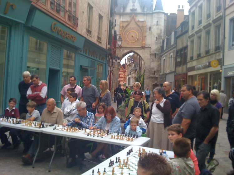 simult_2009_5_